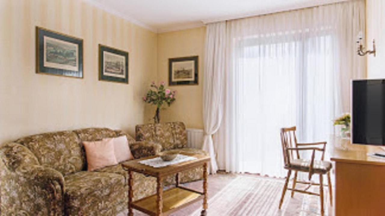 Hotel-Restaurant Lindenhof Kreuzwertheim Zewnętrze zdjęcie